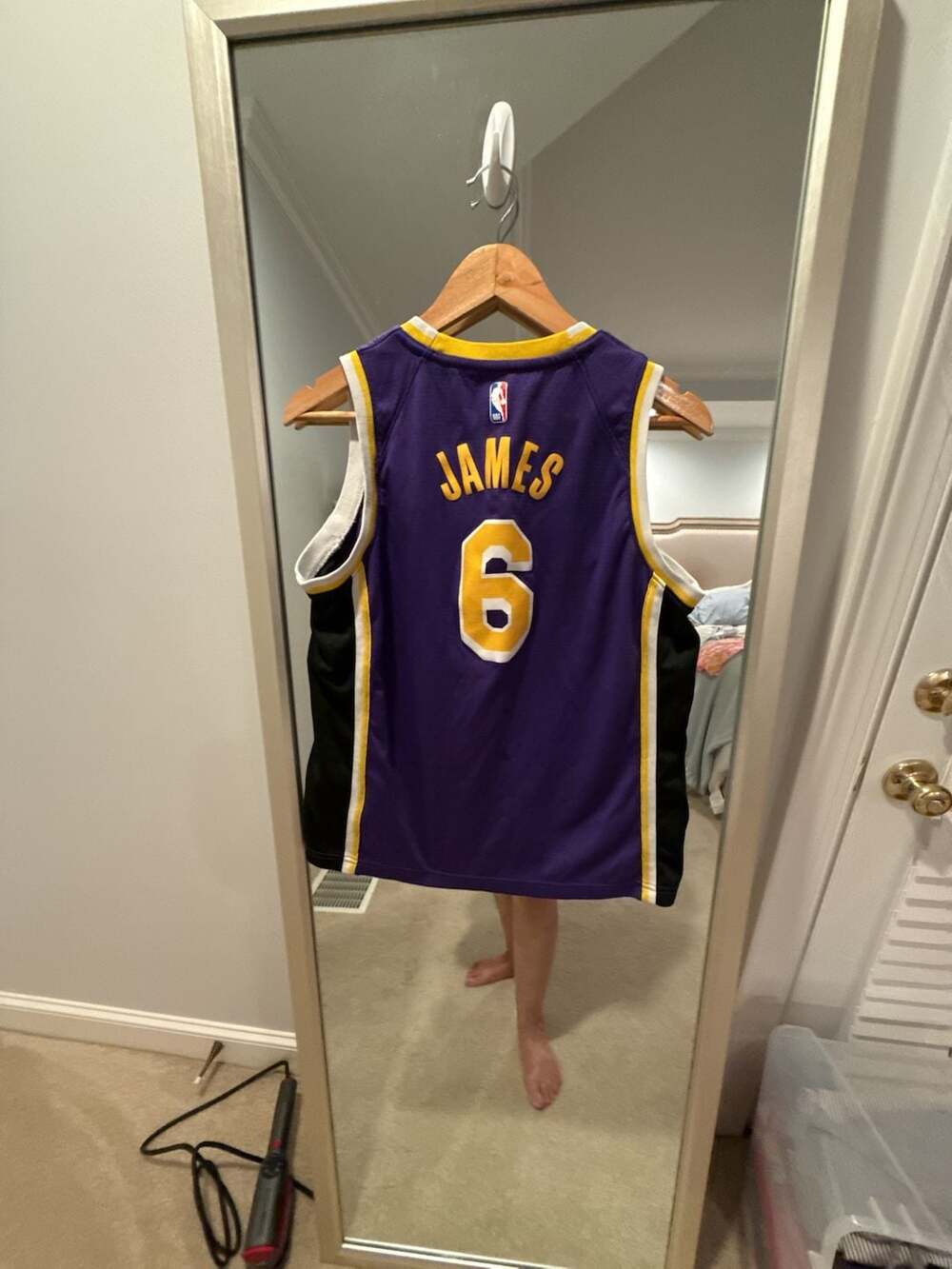 Nike Jordan Los Angeles Lakers LeBron James 6 Swingman Jersey Youth Large - Picture 5 of 5